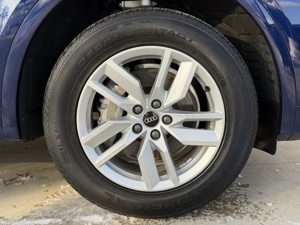 Used 2022 Audi Q5 2.0T Premium w/ Convenience Package image 28