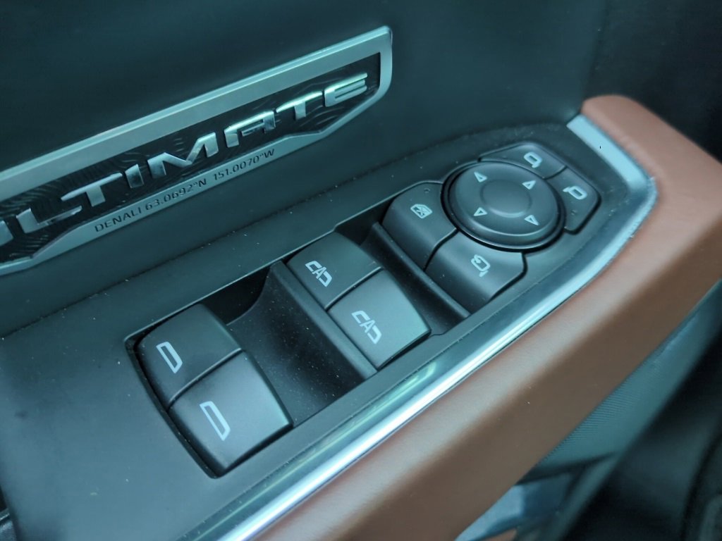 Used 2025 GMC Sierra 1500 Denali Ultimate image 15