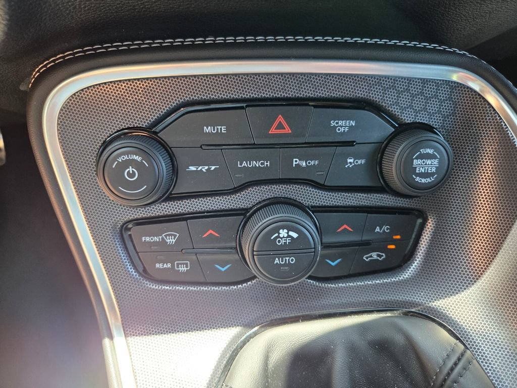 Used 2018 Dodge Challenger SRT RWD image 27