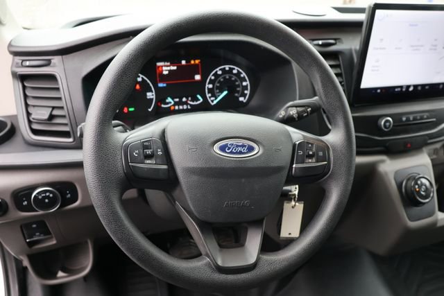 Used 2022 Ford E-Transit 148 High Roof Extended image 10