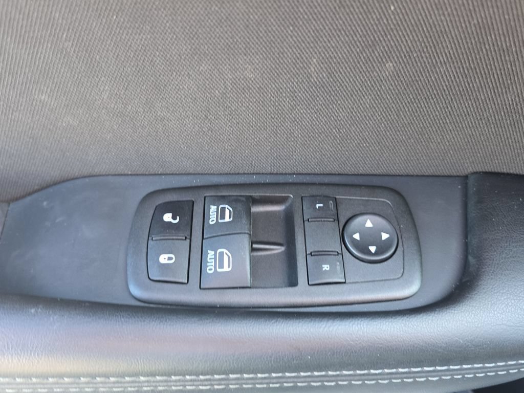 Used 2022 Dodge Challenger R/T Scat Pack RWD image 21