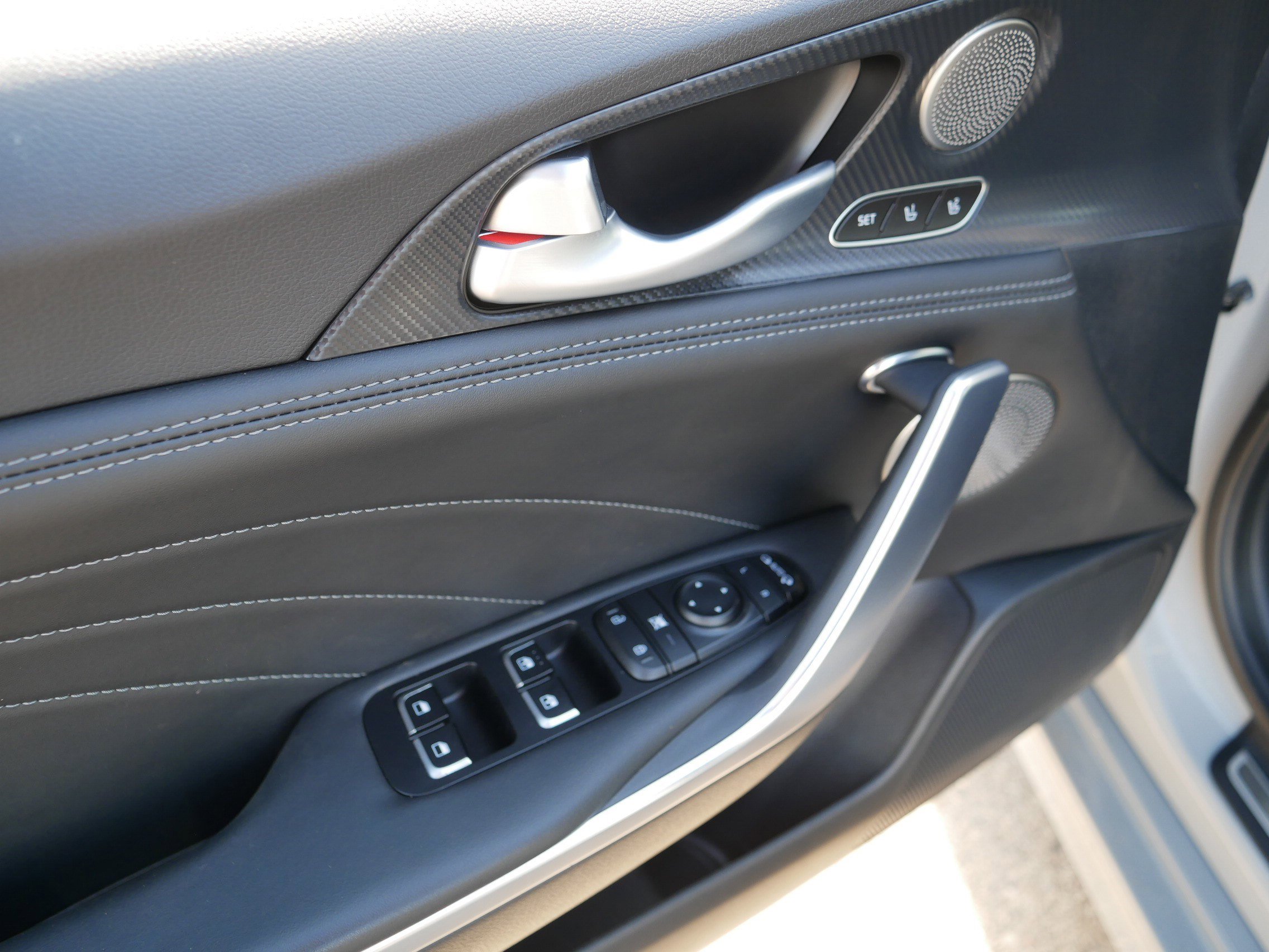 Certified 2022 Kia Stinger GT2 w/ Scorpion Package AWD/4WD image 19