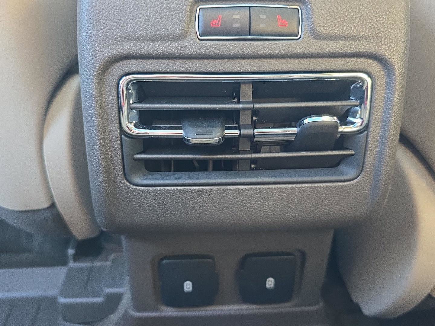 Used 2021 Lincoln Corsair Reserve w/ Equipment Group 201A image 10