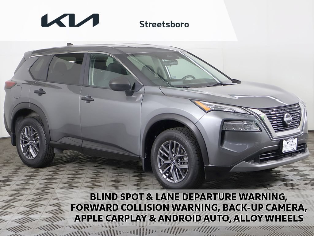 Used 2023 Nissan Rogue S AWD/4WD image 1