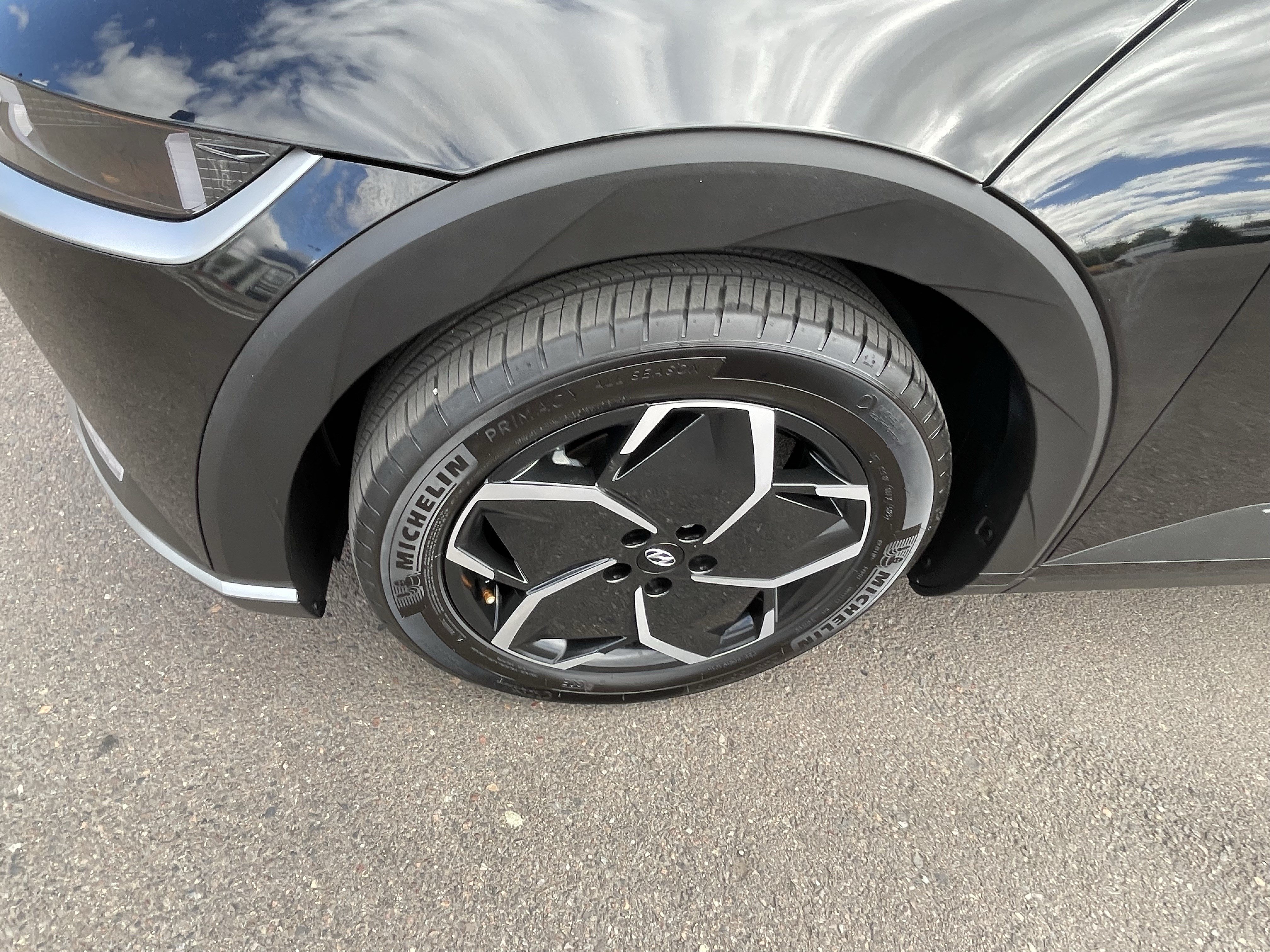 Certified 2024 Hyundai Ioniq 5 SEL RWD image 9