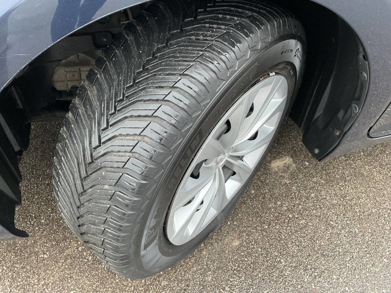 Used 2016 Toyota Camry LE image 39