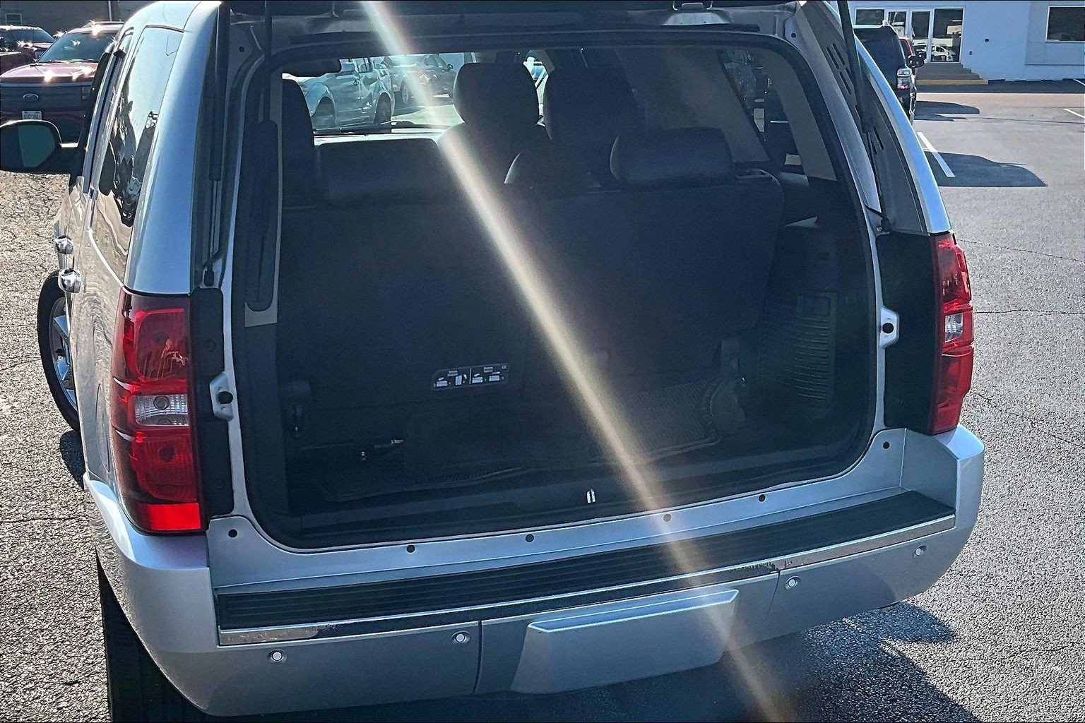 Used 2014 Chevrolet Tahoe LTZ AWD/4WD image 20