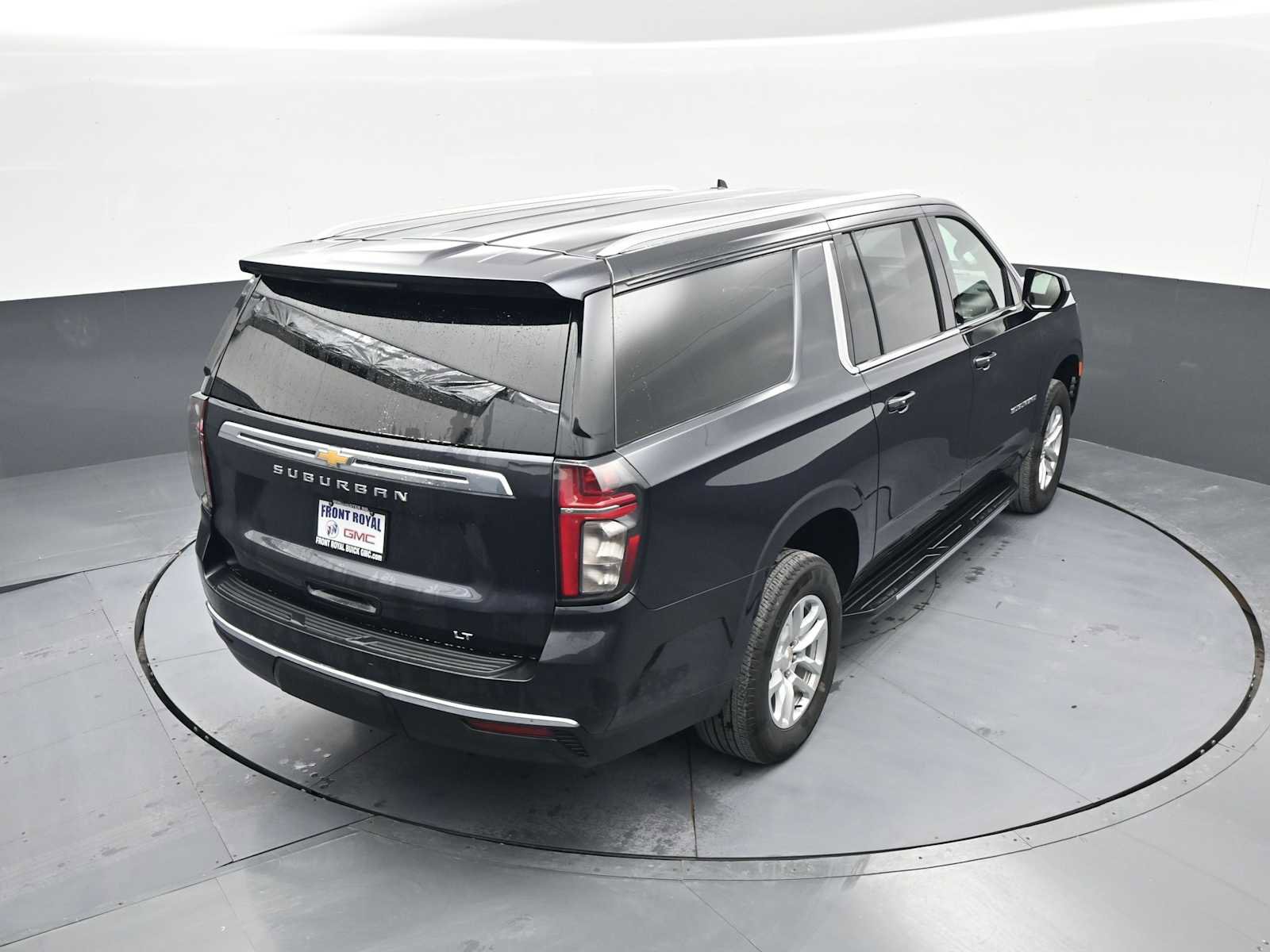Used 2024 Chevrolet Suburban LT image 36