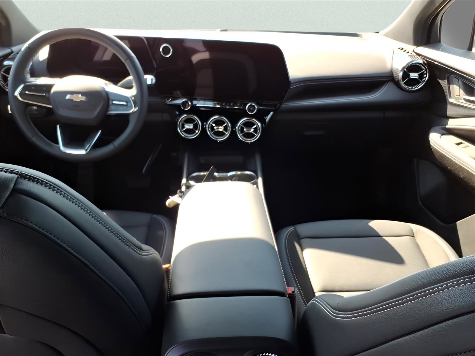 New 2025 Chevrolet Blazer EV LT image 12