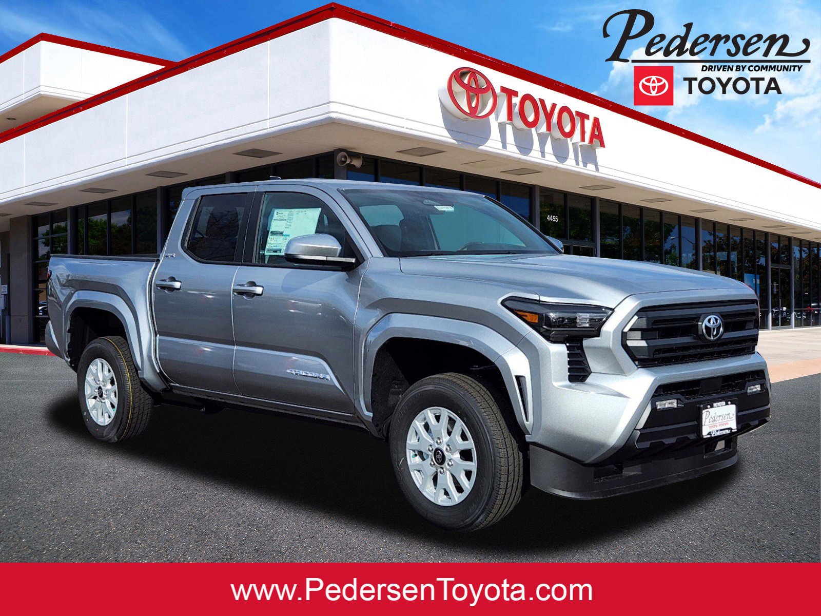 New 2025 Toyota Tacoma SR5