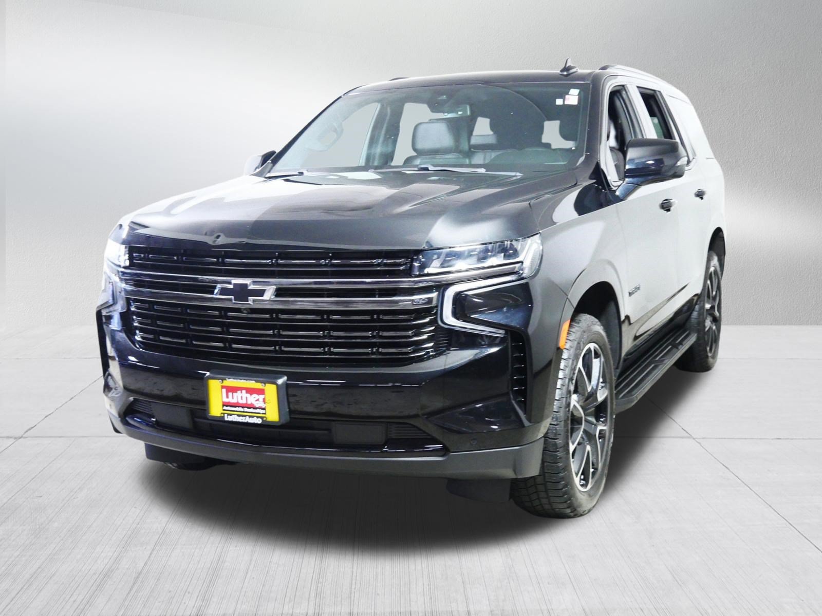 Used 2022 Chevrolet Tahoe RST w/ Luxury Package AWD/4WD image 3