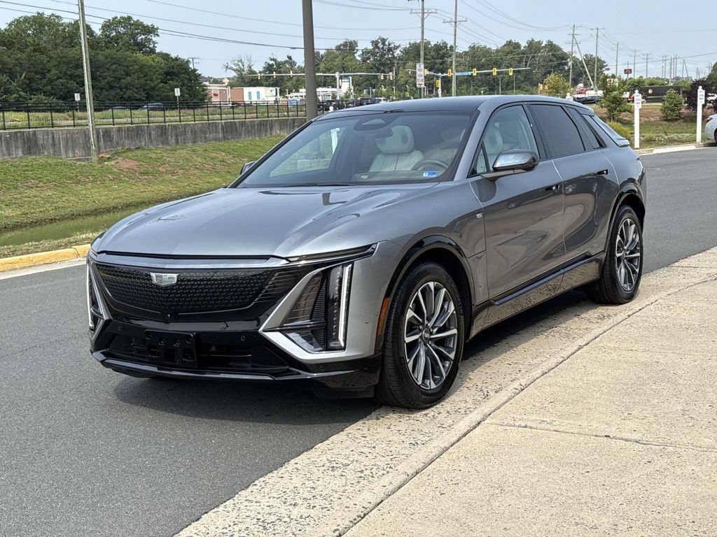 Certified 2024 Cadillac Lyriq Sport AWD/4WD image 21