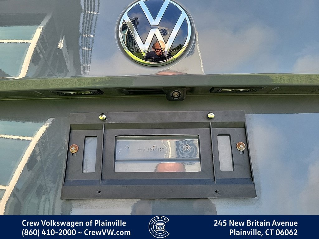Certified 2023 Volkswagen Taos SE w/ Panoramic Sunroof Package AWD/4WD image 30