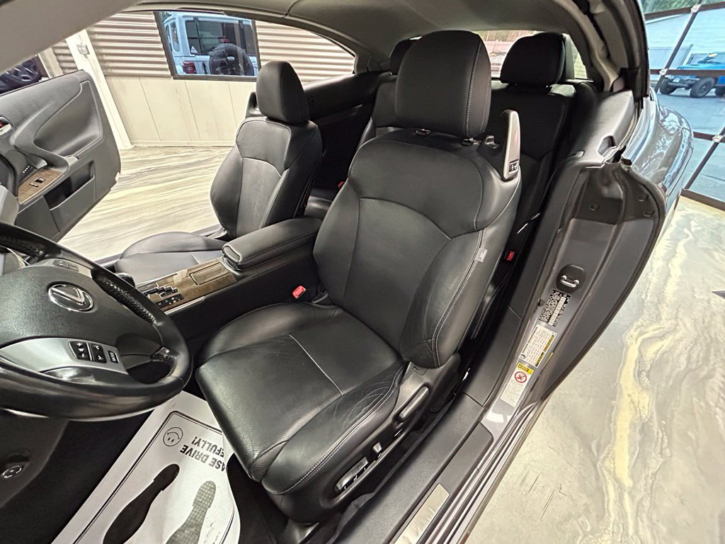 Used 2014 Lexus IS 250C w/ Luxury Package RWD image 8