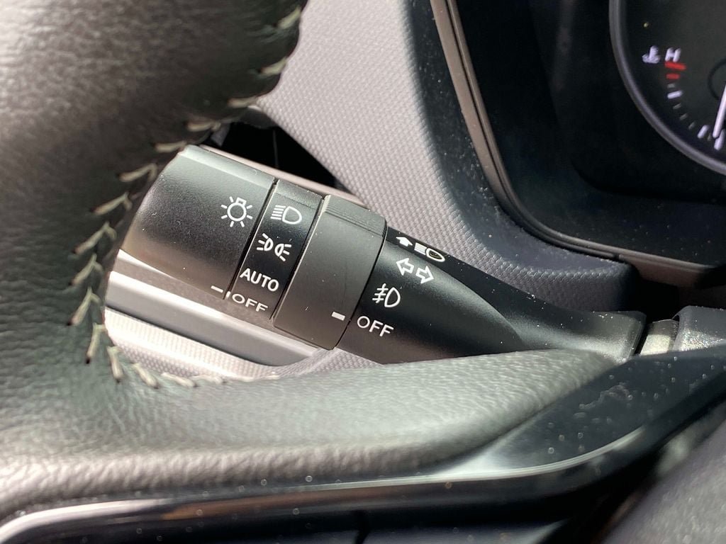 Certified 2025 Subaru Forester Premium AWD/4WD image 20
