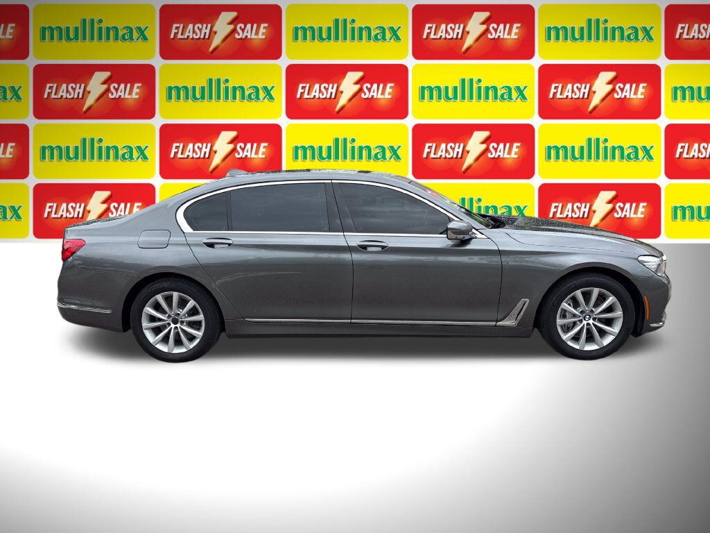Used 2017 BMW 740i RWD image 2