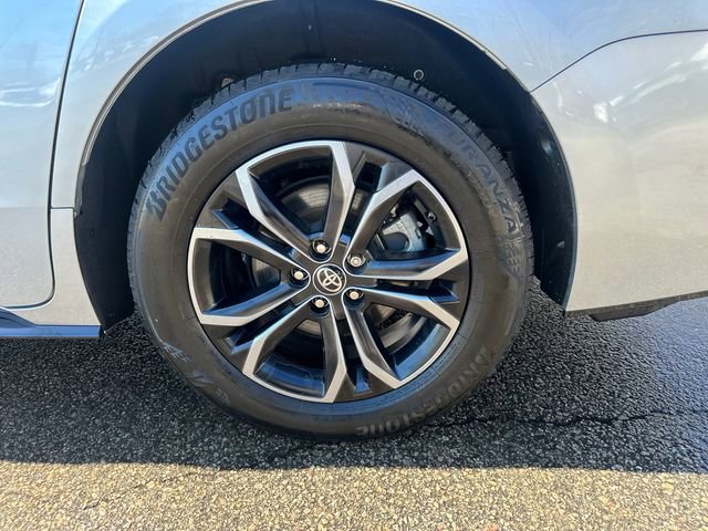 Used 2025 Toyota Sienna Platinum image 13