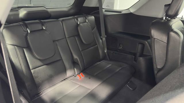 Used 2020 Ford Explorer Limited w/ Hybrid Equipment Group 310A RWD image 17