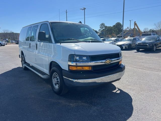 Used 2024 Chevrolet Express 2500 w/ Driver Convenience Package image 5