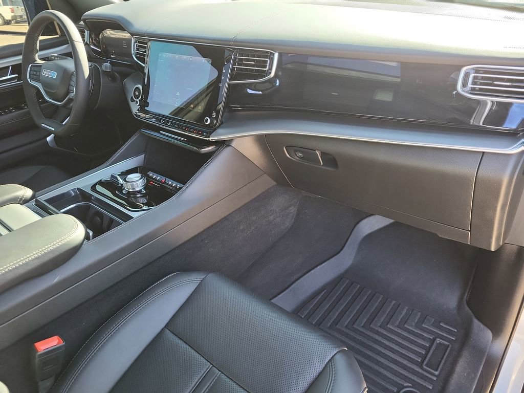 Used 2023 Jeep Wagoneer Series II image 30