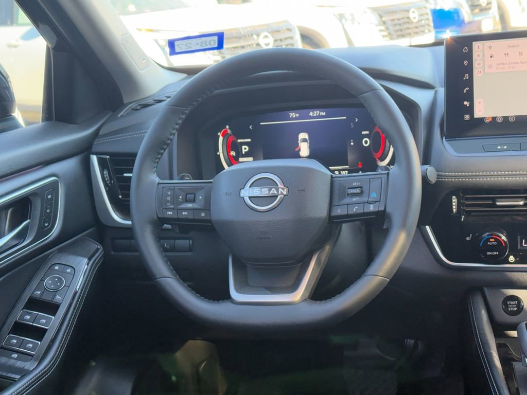 Used 2025 Nissan Rogue Platinum w/ Platinum Premium Package image 23