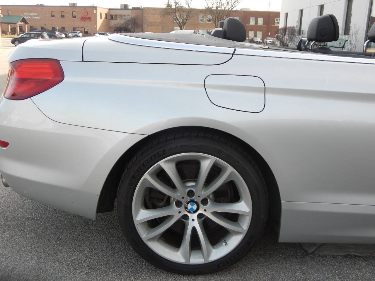 Used 2012 BMW 640i Convertible RWD image 23