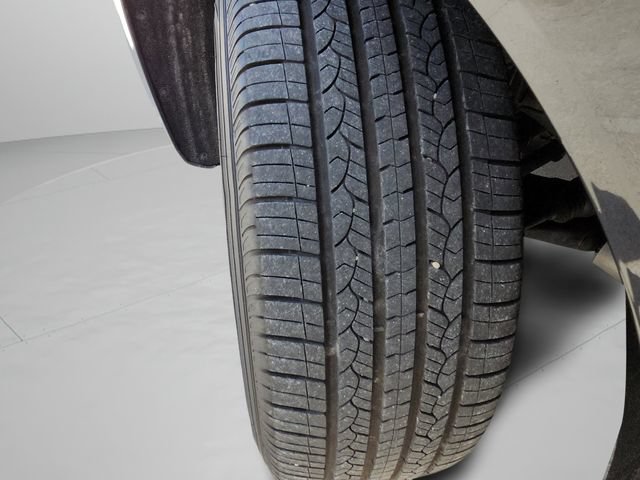 Used 2023 Buick Enclave Essence w/ Trailering Package, 5000 lbs. FWD image 40