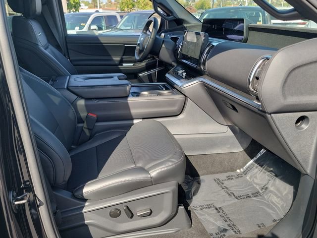 New 2026 Ford Expedition Platinum w/ Stealth Appearance Package AWD/4WD image 16