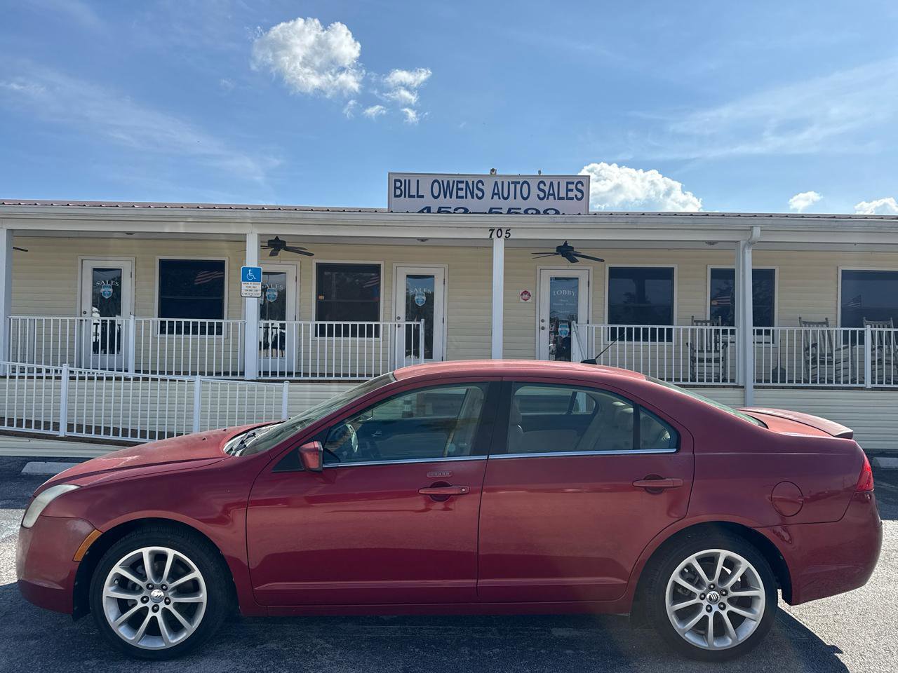 Used 2010 Mercury Milan Premier image 2