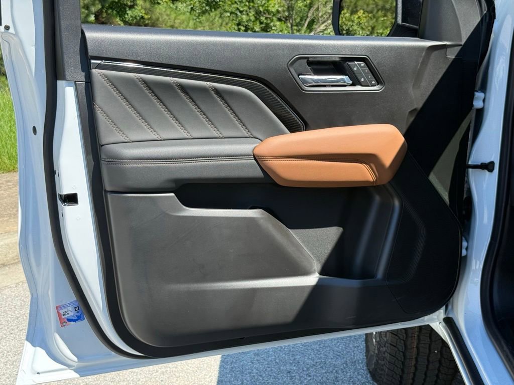 New 2026 GMC Canyon AT4 w/ Technology Plus Package AWD/4WD image 18