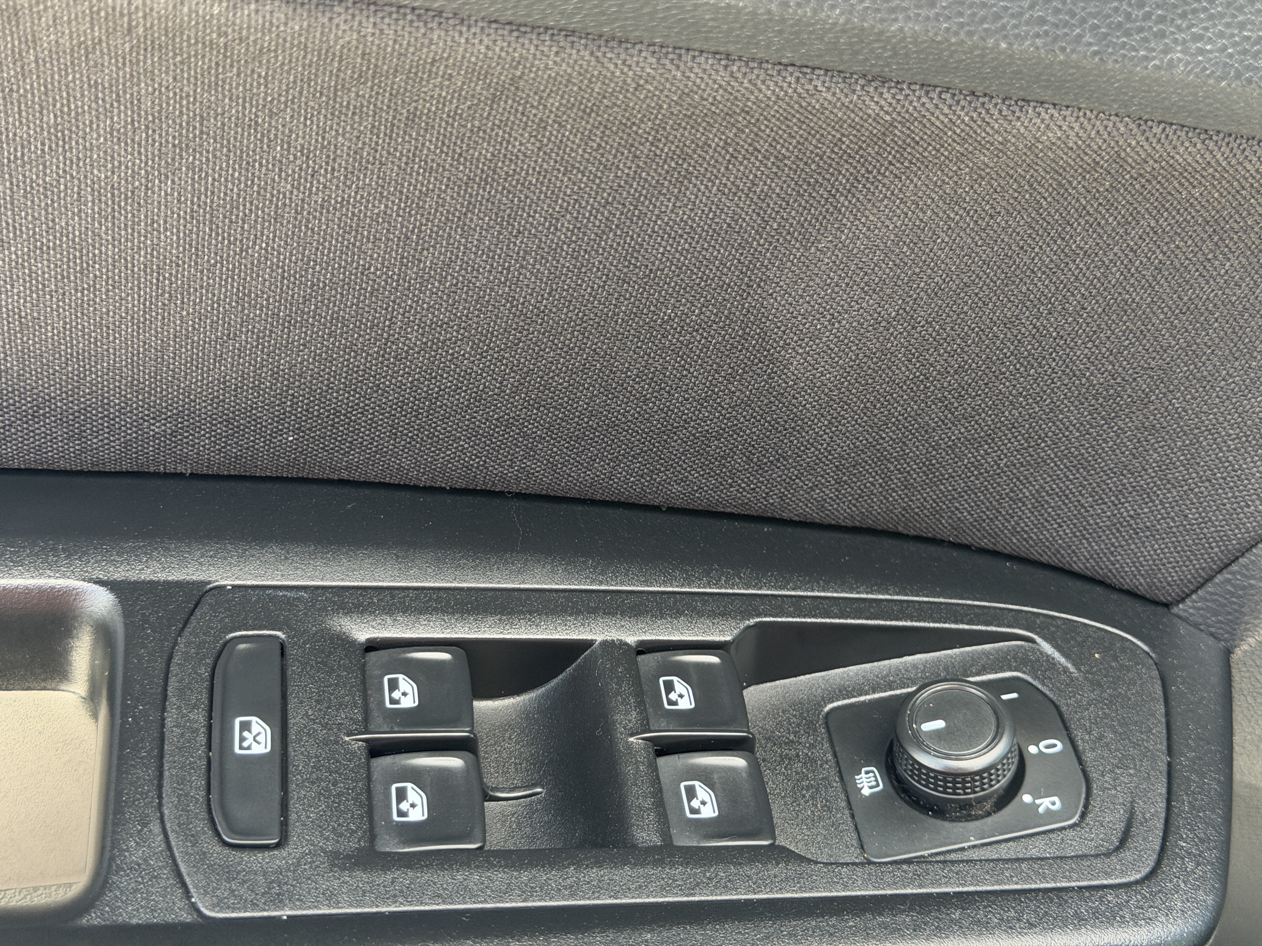 Used 2020 Volkswagen Atlas S FWD image 17