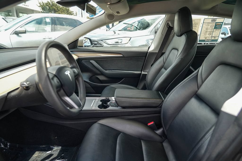 Used 2022 Tesla Model 3 Long Range AWD/4WD image 21