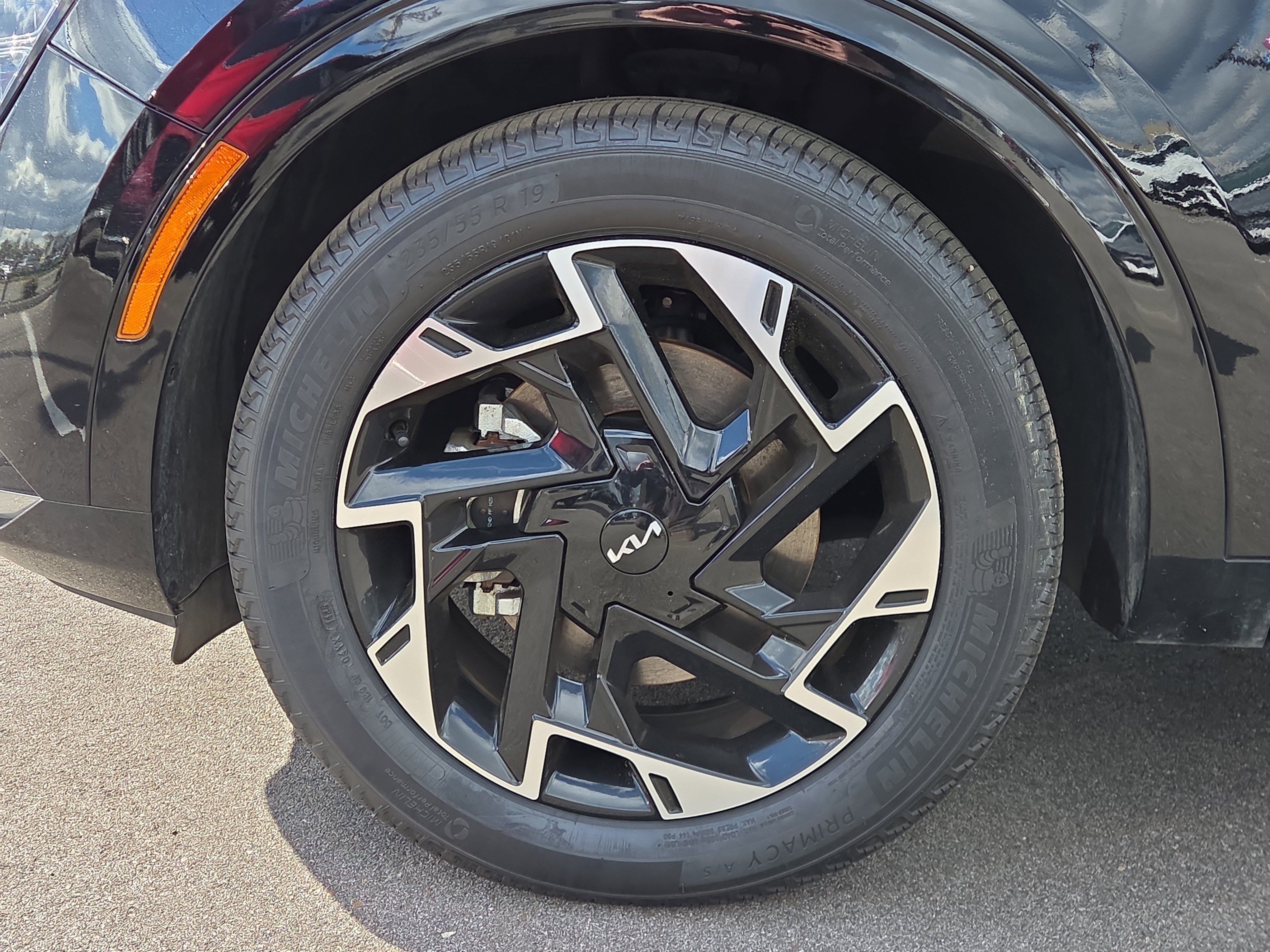 Used 2024 Kia Sportage SX image 6