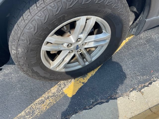 Used 2020 Ford Explorer XLT AWD/4WD image 4
