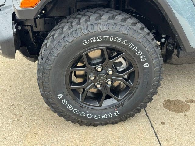 New 2026 Jeep Gladiator Sport AWD/4WD image 40