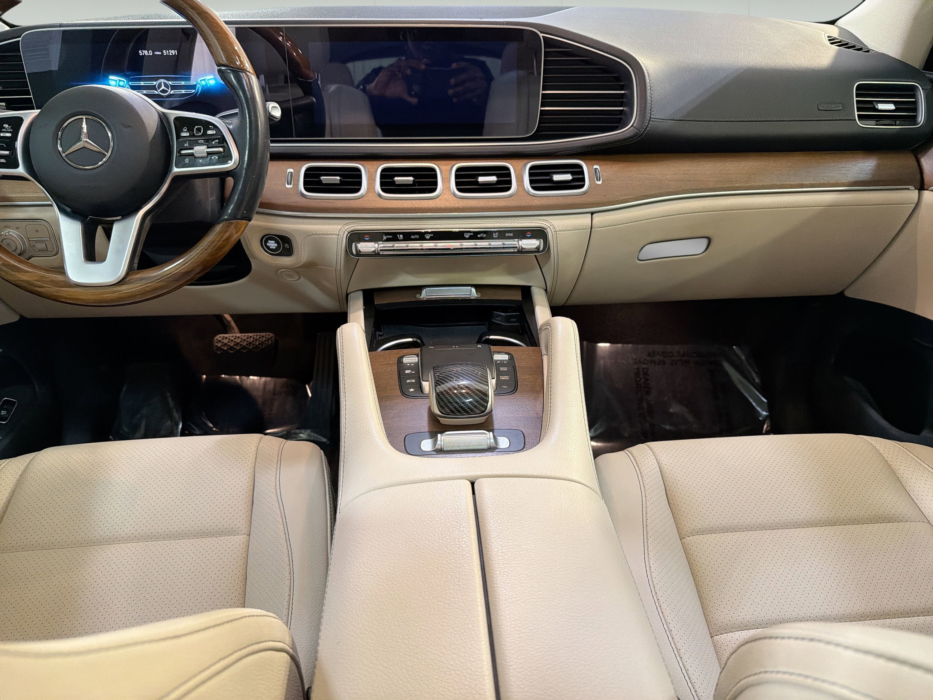 Used 2022 Mercedes-Benz GLS 450 4MATIC image 25