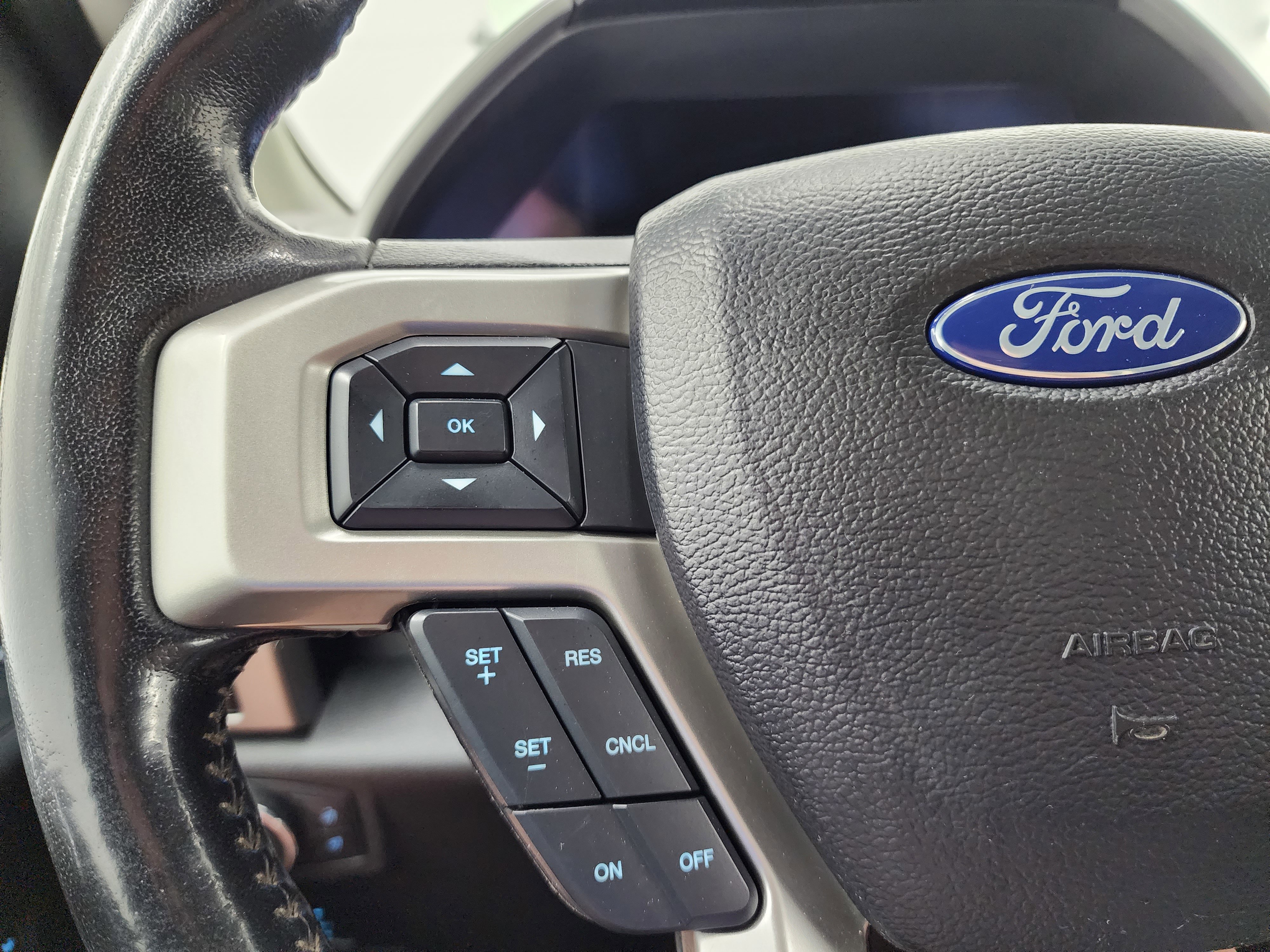 Used 2021 Ford F250 Lariat w/ Chrome Package image 15