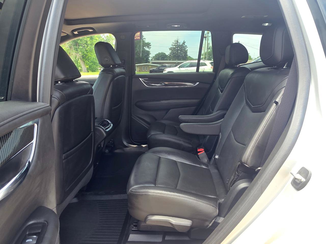 Used 2020 Cadillac XT6 Sport w/ LPO, Floor Liner Package AWD/4WD image 13