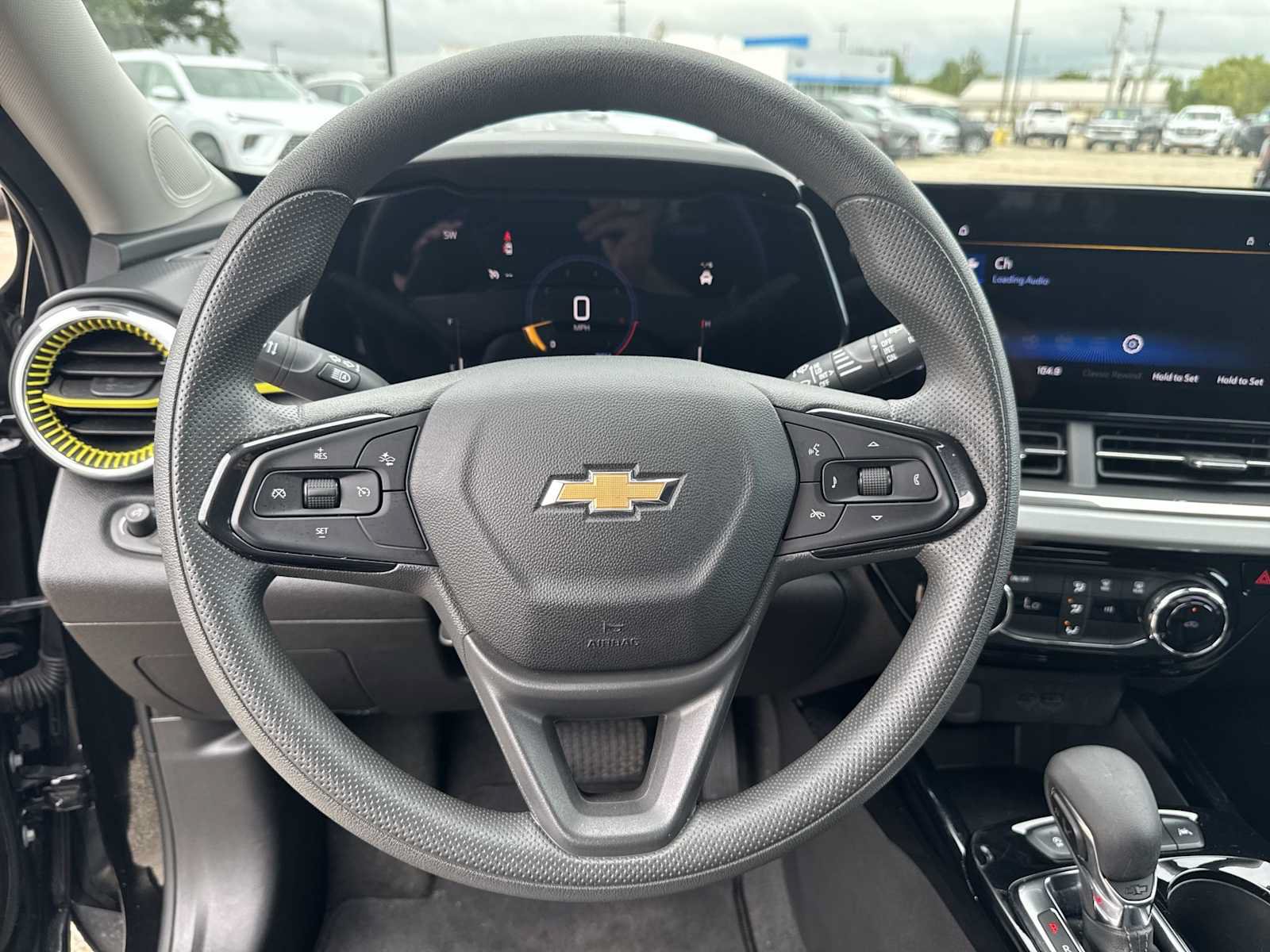 Certified 2025 Chevrolet Trax LT FWD image 10
