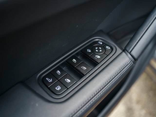 New 2026 Porsche Cayenne E-Hybrid AWD/4WD image 16