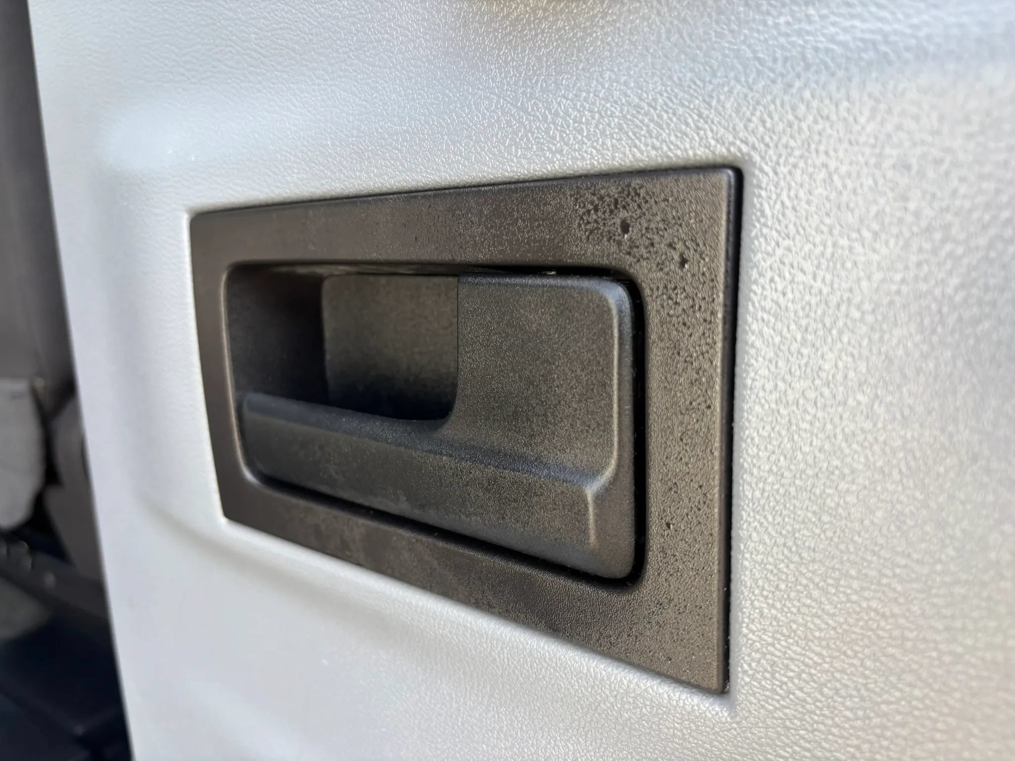 Used 2018 Ford Transit 150 XL RWD image 42