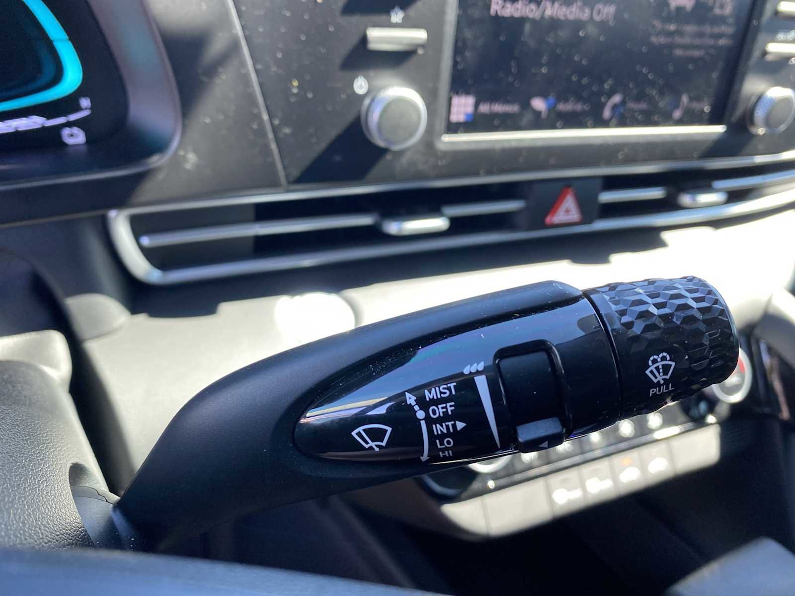 Certified 2025 Hyundai Elantra Blue image 23