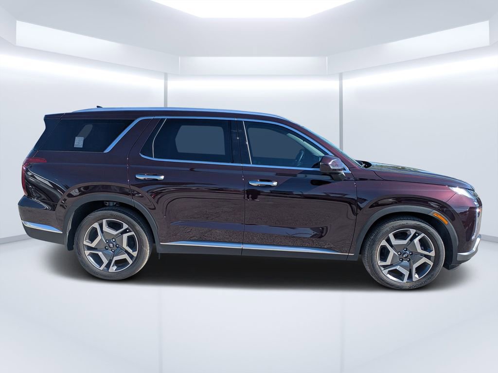 Used 2024 Hyundai Palisade Limited image 2