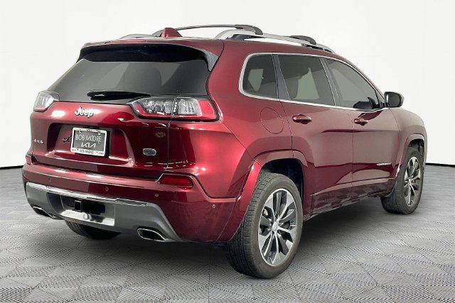 Used 2019 Jeep Cherokee Overland w/ Technology Group AWD/4WD image 5