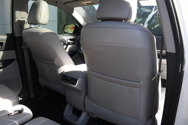 Certified 2018 Toyota Highlander Limited Platinum w/ Carpet Mat Package (TMS) AWD/4WD image 28