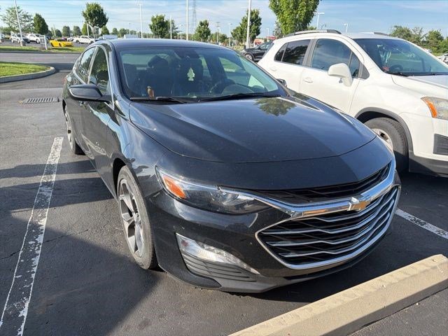 Used 2022 Chevrolet Malibu LT FWD image 3
