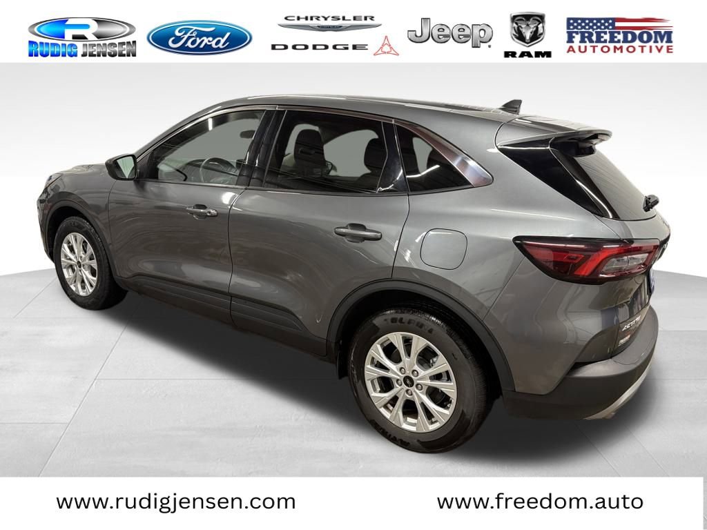 Used 2024 Ford Escape Active w/ Cold Weather Package video 4