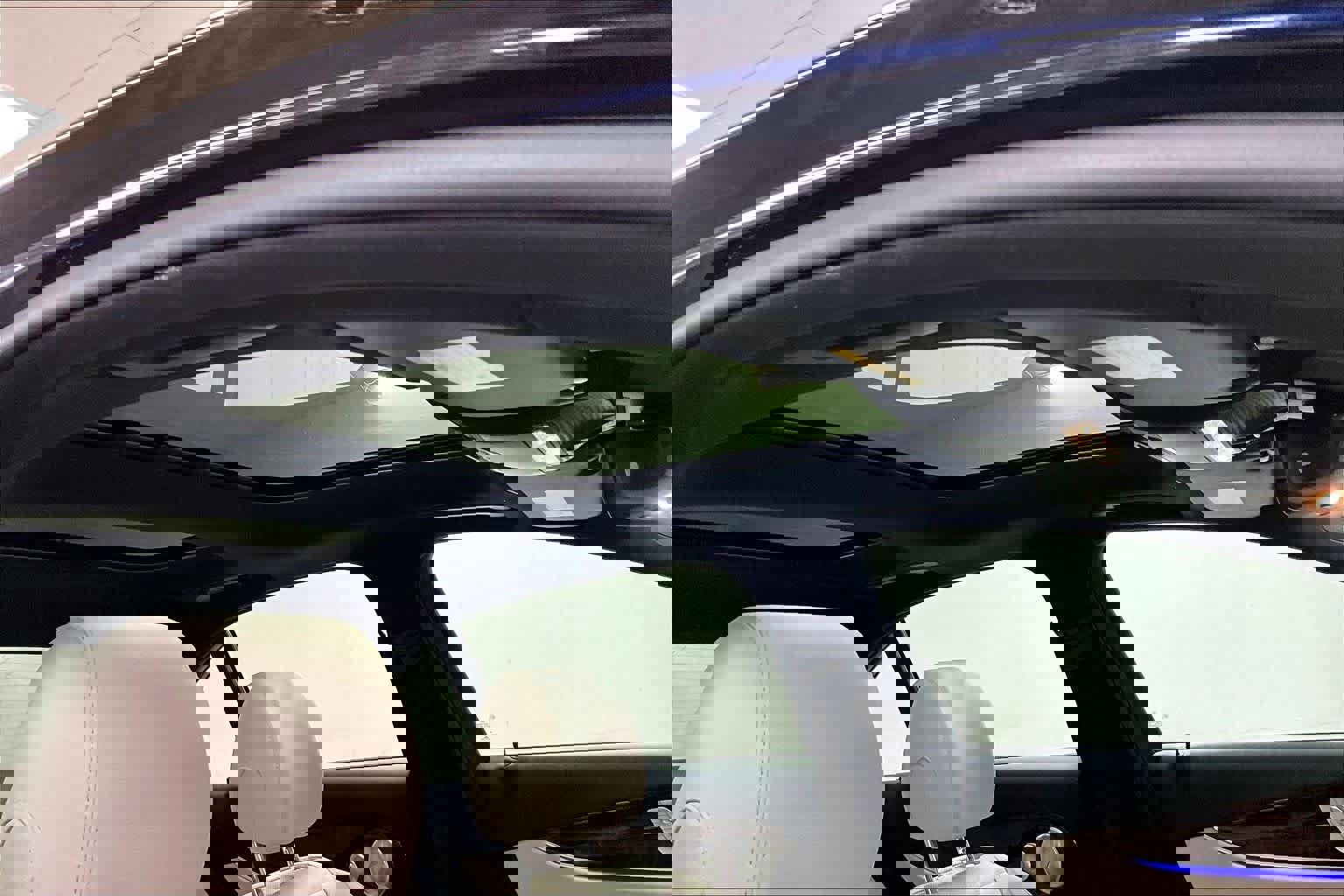 Used 2018 Mercedes-Benz E 400 4MATIC Sedan image 14