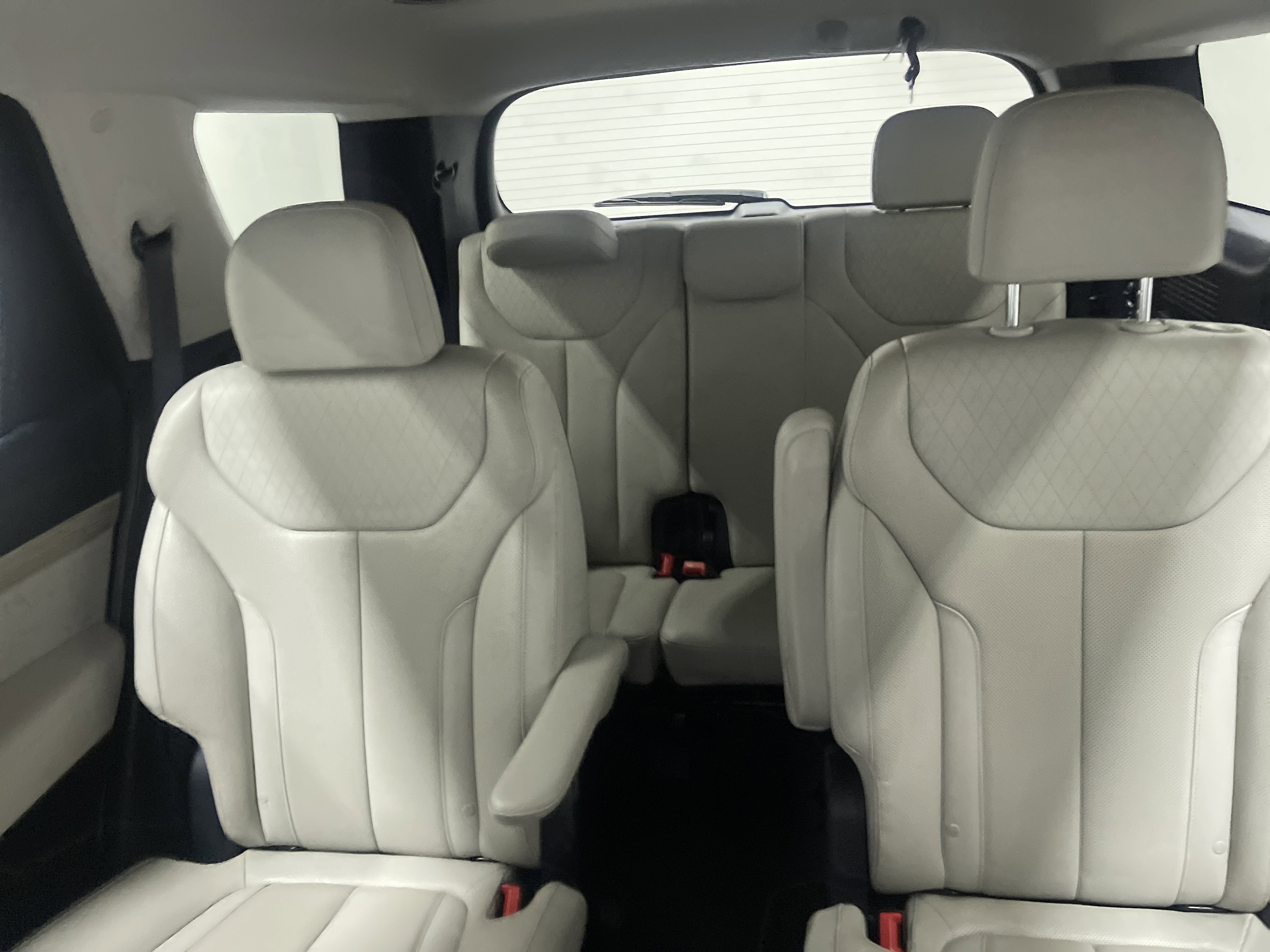 Used 2021 Hyundai Palisade SEL w/ Premium Package image 11