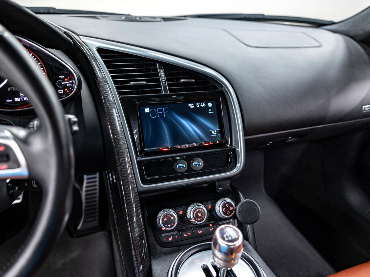 Used 2009 Audi R8 V10 image 35